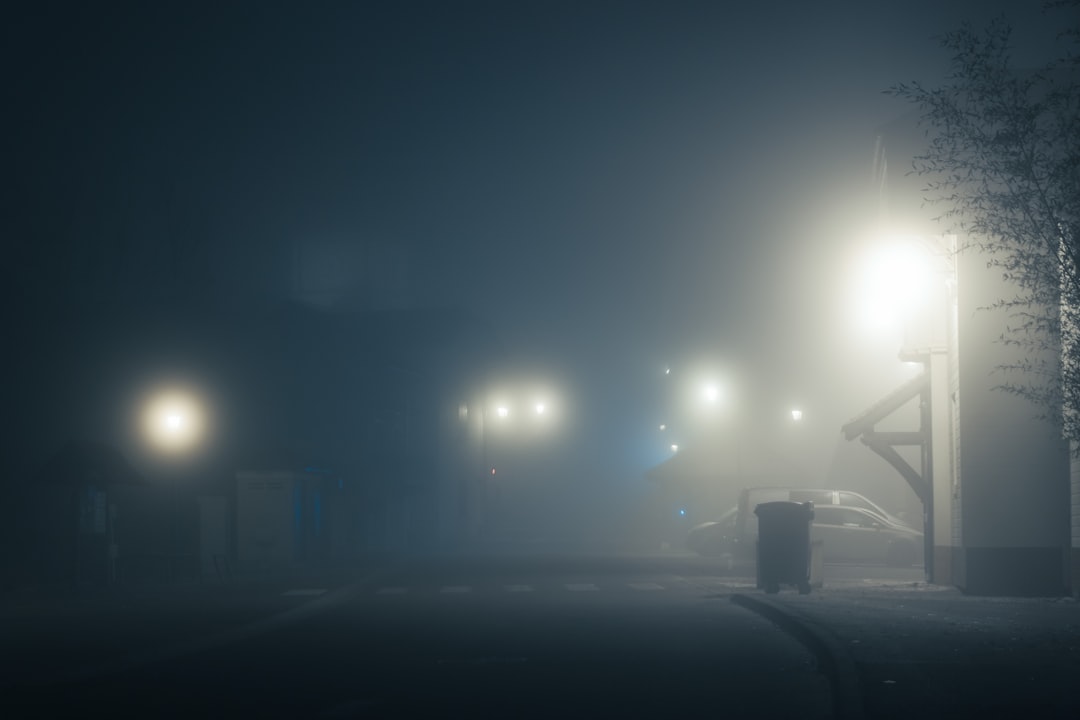 Menyingkap Makna Kabut dalam Mimpi: Panduan Lengkap dari Primbon, Islam Nusantara, hingga Psikologi Modern