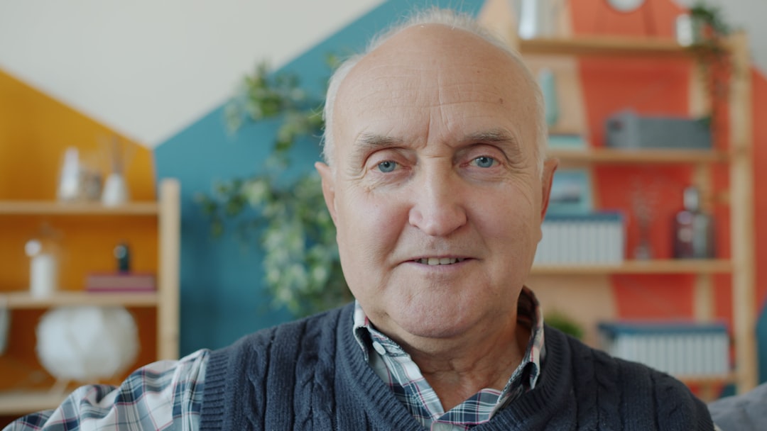 Mimpi Bertemu Kakek: Pesan Leluhur, Petunjuk Ilahi, dan Refleksi Diri