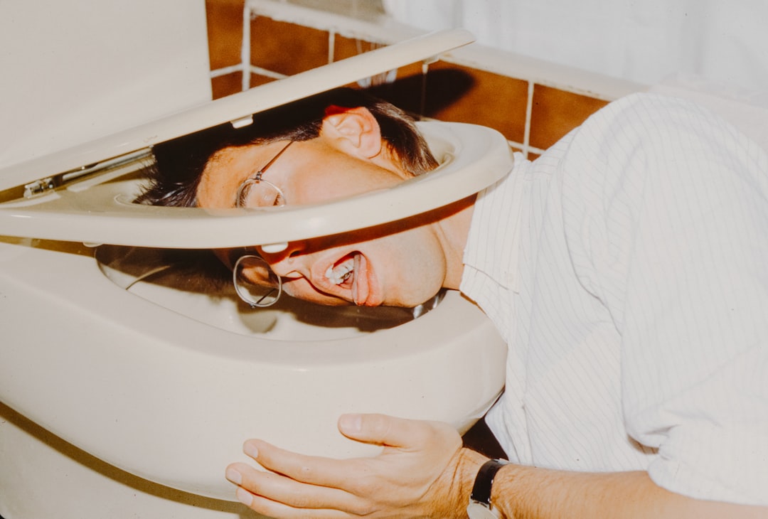 Mimpi Muntah: Pertanda Apa dari Alam Bawah Sadar, Primbon, dan Islam?