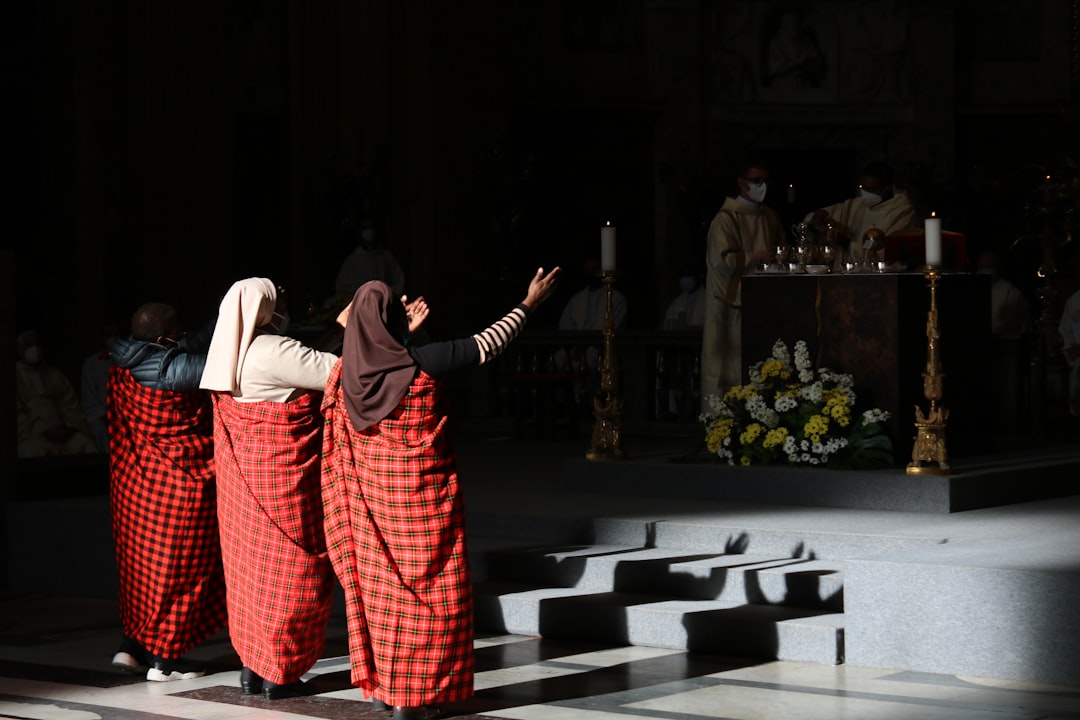 Mimpi Gereja: Makna Mendalam dari Sudut Pandang Primbon, Islam Nusantara, dan Psikologi Modern